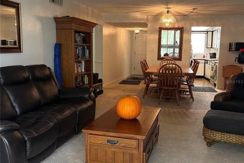 Condominio en venta en Mount Dora, Florida, 2 dormitorios, 123.37 m2 № 1636664 - foto 2