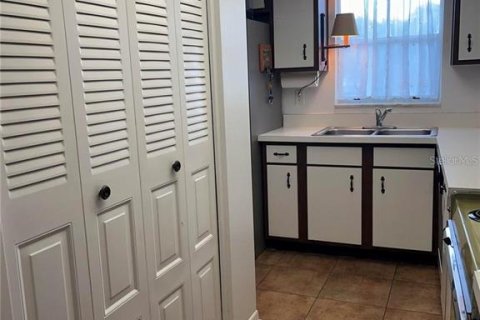 Condominio en venta en Mount Dora, Florida, 2 dormitorios, 123.37 m2 № 1636664 - foto 6