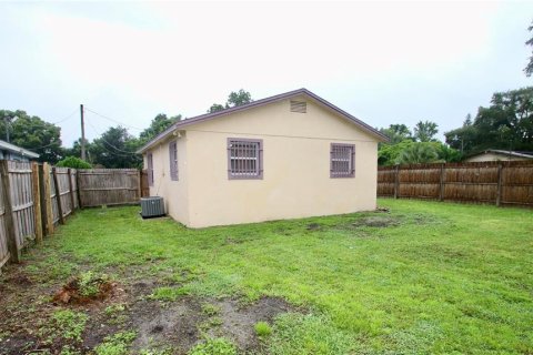 Villa ou maison à vendre à Altamonte Springs, Floride: 2 chambres, 64.1 m2 № 1913343 - photo 13