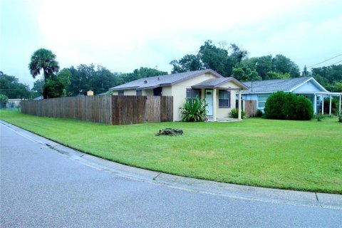 Villa ou maison à vendre à Altamonte Springs, Floride: 2 chambres, 64.1 m2 № 1913343 - photo 6