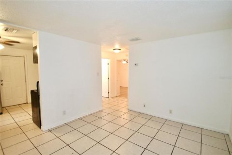 Villa ou maison à vendre à Altamonte Springs, Floride: 2 chambres, 64.1 m2 № 1913343 - photo 28
