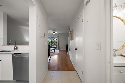 Condominio en alquiler en Winter Park, Florida, 2 dormitorios, 105.26 m2 № 2097041 - foto 6