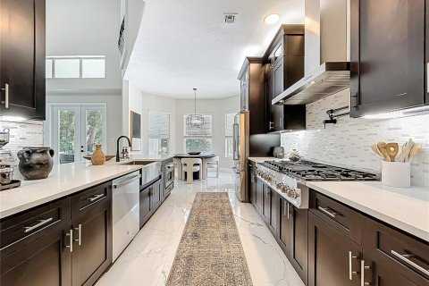 Купить виллу или дом в Уиндермир, Флорида 10 комнат, 311.78м2, № 1656879 - фото 27