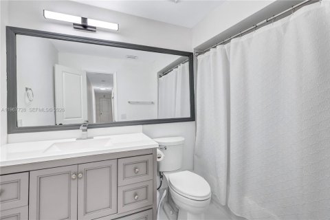 Commercial property in Hollywood, Florida № 2029284 - photo 10