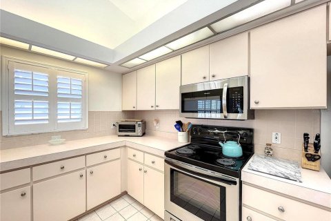 Casa en venta en Spring Hill, Florida, 3 dormitorios, 202.53 m2 № 2431669 - foto 14