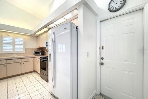 Casa en venta en Spring Hill, Florida, 3 dormitorios, 202.53 m2 № 2431669 - foto 15