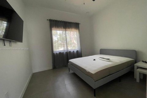 House in Key Largo, Florida 5 bedrooms, 195.09 sq.m. № 1799067 - photo 7