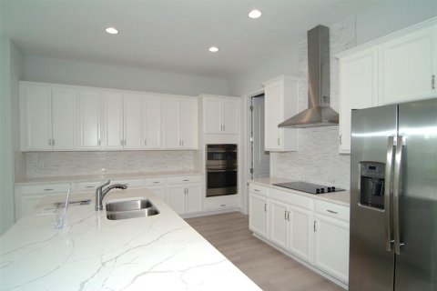 Villa ou maison à vendre à Orlando, Floride: 4 chambres, 253.07 m2 № 2283619 - photo 4