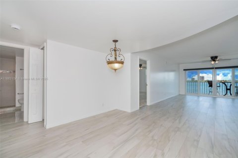 Condominio en venta en Lake Park, Florida, 2 dormitorios, 133.78 m2 № 1933953 - foto 24