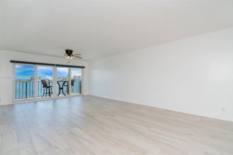 Condominio en venta en Lake Park, Florida, 2 dormitorios, 133.78 m2 № 1933953 - foto 29