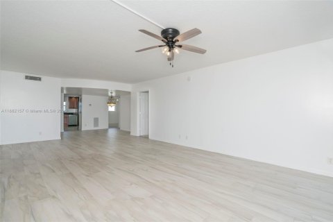 Condominio en venta en Lake Park, Florida, 2 dormitorios, 133.78 m2 № 1933953 - foto 30
