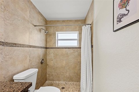 House in Plantation, Florida 4 bedrooms, 199.18 sq.m. № 1953120 - photo 18