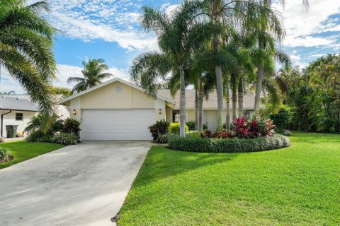 Casa en alquiler en Delray Beach, Florida, 3 dormitorios, 141.03 m2 № 984026 - foto 1