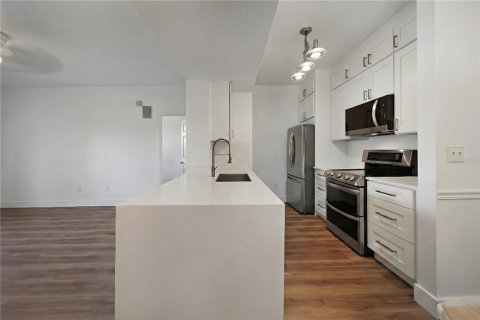 Condominio en venta en Orlando, Florida, 2 dormitorios, 96.71 m2 № 2100237 - foto 9