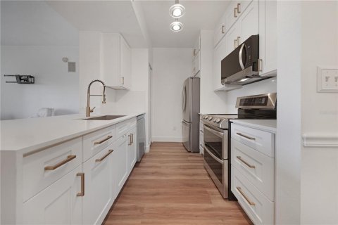 Condominio en venta en Orlando, Florida, 2 dormitorios, 96.71 m2 № 2100237 - foto 8