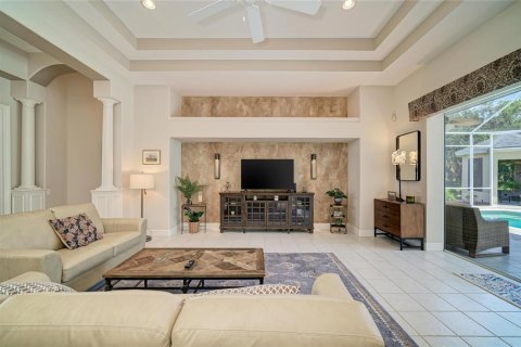 House in Parrish, Florida 3 bedrooms, 276.94 sq.m. № 2221741 - photo 11