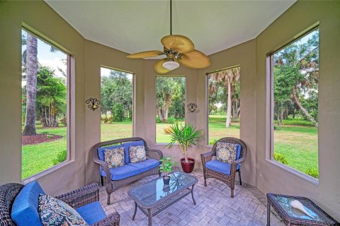 House in Parrish, Florida 3 bedrooms, 276.94 sq.m. № 2221741 - photo 21