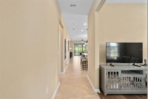 House in Minneola, Florida 2 bedrooms, 130.53 sq.m. № 1792254 - photo 4