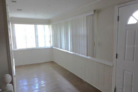 Villa ou maison à louer à Orlando, Floride: 2 chambres, 133.78 m2 № 2405484 - photo 3