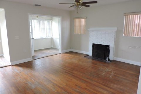 Villa ou maison à louer à Orlando, Floride: 2 chambres, 133.78 m2 № 2405484 - photo 7