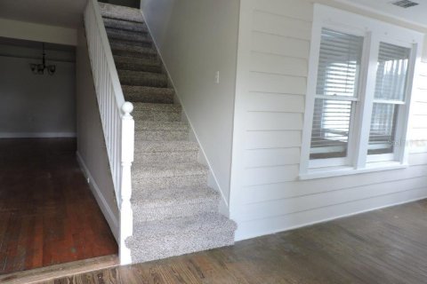 Villa ou maison à louer à Orlando, Floride: 2 chambres, 133.78 m2 № 2405484 - photo 4