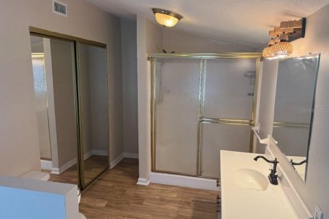 Villa ou maison à louer à Orlando, Floride: 2 chambres, 133.78 m2 № 2405484 - photo 15