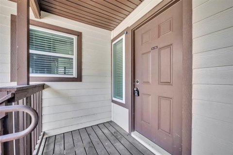 Condominio en venta en Wildwood, Florida, 1 dormitorio, 81.01 m2 № 1911599 - foto 5