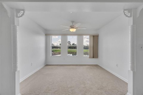 Condominio en venta en Wildwood, Florida, 1 dormitorio, 81.01 m2 № 1911599 - foto 9