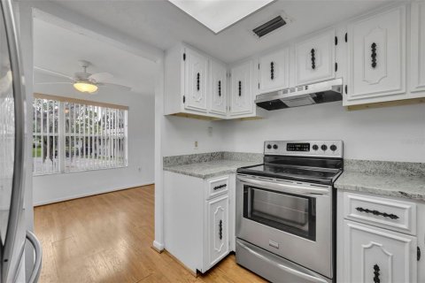 Condominio en venta en Wildwood, Florida, 1 dormitorio, 81.01 m2 № 1911599 - foto 18