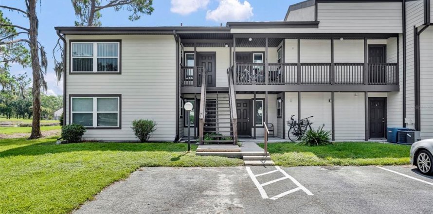 Condominio en Wildwood, Florida, 1 dormitorio № 1911599