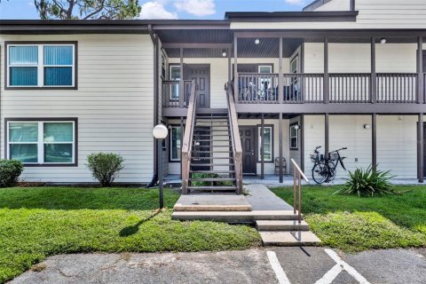 Condominio en venta en Wildwood, Florida, 1 dormitorio, 81.01 m2 № 1911599 - foto 4