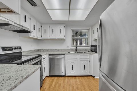Condominio en venta en Wildwood, Florida, 1 dormitorio, 81.01 m2 № 1911599 - foto 15