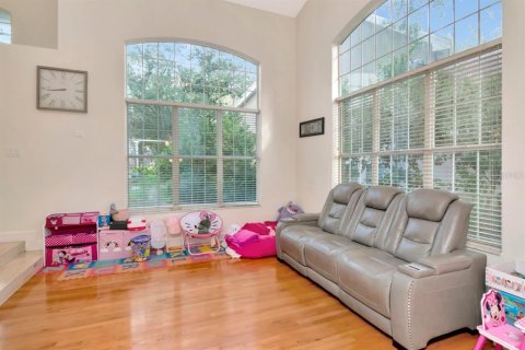 Casa en venta en Tampa, Florida, 6 dormitorios, 386.57 m2 № 1899139 - foto 12