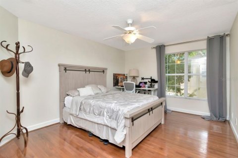 Casa en venta en Tampa, Florida, 6 dormitorios, 386.57 m2 № 1899139 - foto 22