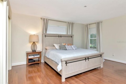 Casa en venta en Tampa, Florida, 6 dormitorios, 386.57 m2 № 1899139 - foto 21