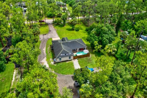 House in Naples, Florida 3 bedrooms, 142.6 sq.m. № 2069541 - photo 30