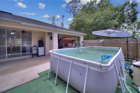 House in Naples, Florida 3 bedrooms, 142.6 sq.m. № 2069541 - photo 9