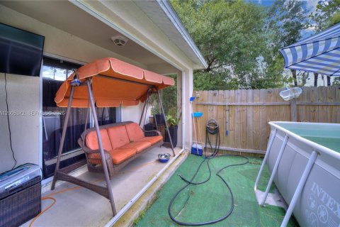 House in Naples, Florida 3 bedrooms, 142.6 sq.m. № 2069541 - photo 10