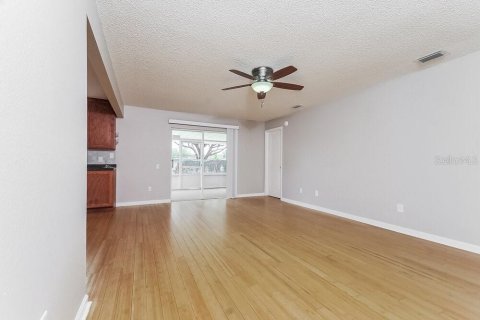 Casa en alquiler en Riverview, Florida, 3 dormitorios, 118.91 m2 № 2158049 - foto 4