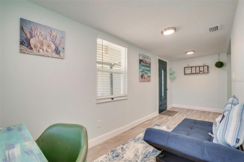 Immobilier commercial à vendre à Sarasota, Floride: 5 chambres, 333.43 m2 № 2285142 - photo 17