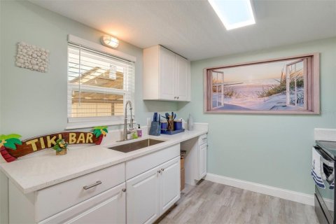 Immobilier commercial à vendre à Sarasota, Floride: 5 chambres, 333.43 m2 № 2285142 - photo 21