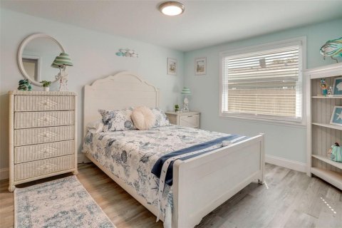 Immobilier commercial à vendre à Sarasota, Floride: 5 chambres, 333.43 m2 № 2285142 - photo 9