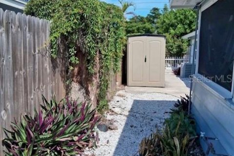 Immobilier commercial à vendre à Sarasota, Floride: 5 chambres, 333.43 m2 № 2285142 - photo 28