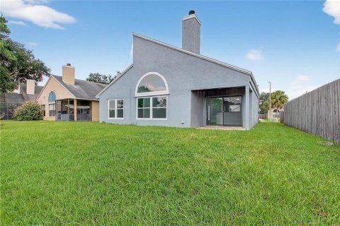 Villa ou maison à louer à Lake Mary, Floride: 3 chambres, 153.29 m2 № 1915347 - photo 25