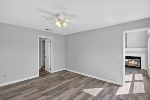 Villa ou maison à louer à Lake Mary, Floride: 3 chambres, 153.29 m2 № 1915347 - photo 6
