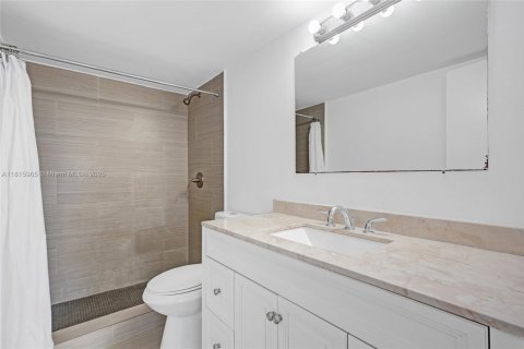 Condo in Bay Harbor Islands, Florida, 1 bedroom  № 1768827 - photo 7