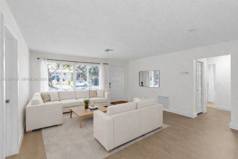 Casa en venta en Fort Lauderdale, Florida, 4 dormitorios, 204.2 m2 № 1999492 - foto 3