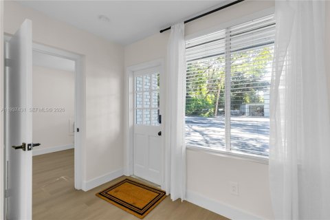 Casa en venta en Fort Lauderdale, Florida, 4 dormitorios, 204.2 m2 № 1999492 - foto 25