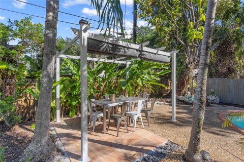 Casa en venta en Fort Lauderdale, Florida, 4 dormitorios, 204.2 m2 № 1999492 - foto 10