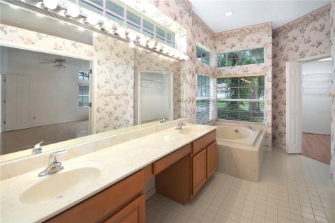 Casa en venta en Orlando, Florida, 4 dormitorios, 233.09 m2 № 2416482 - foto 8